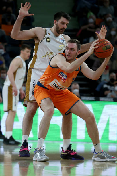 究竟多强 究竟多强